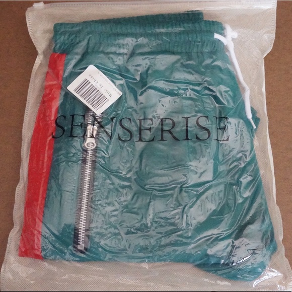 Track pants - Picture 5 of 5